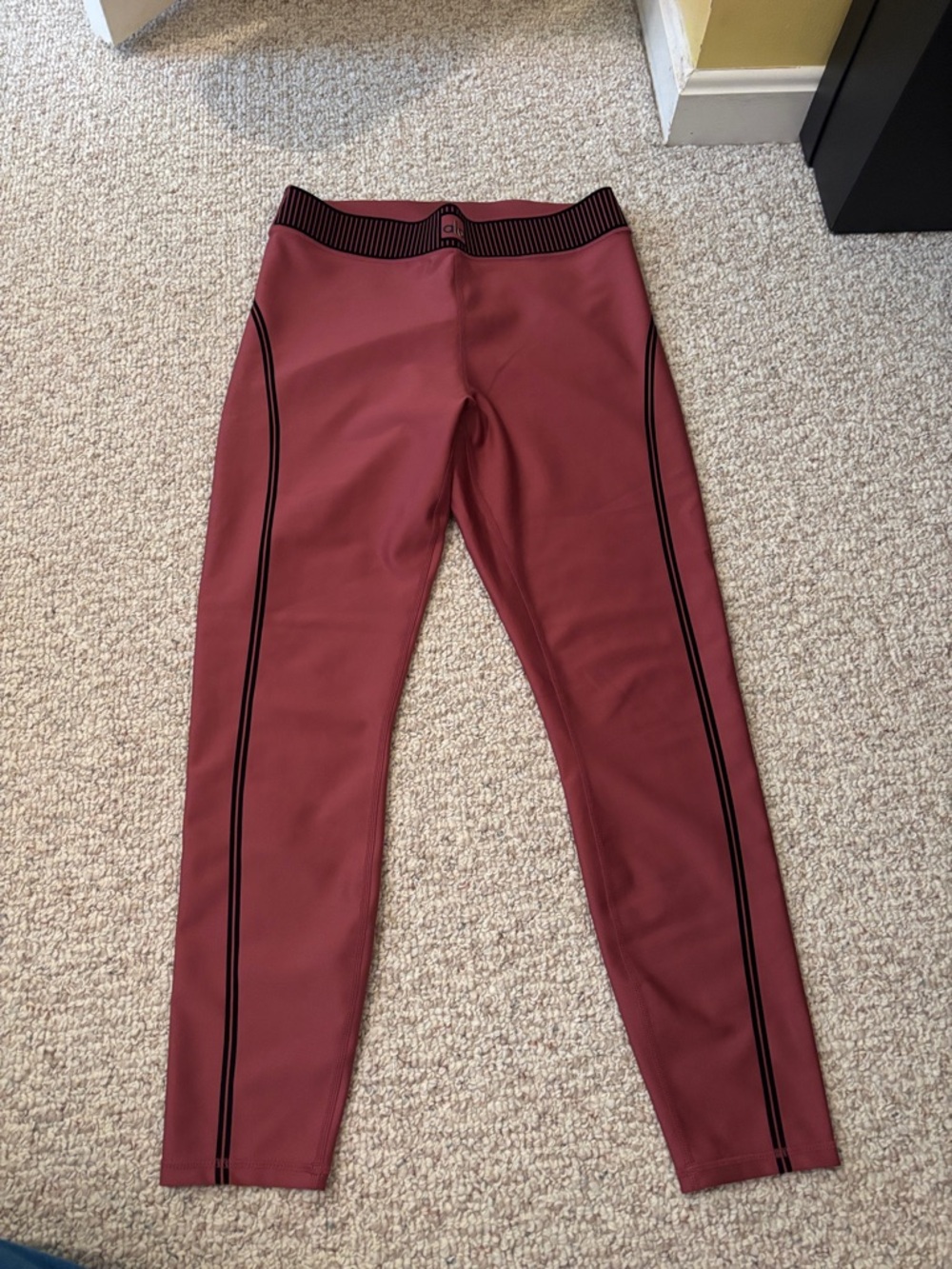 ALO Yoga Leggings with Black Side Stripes
